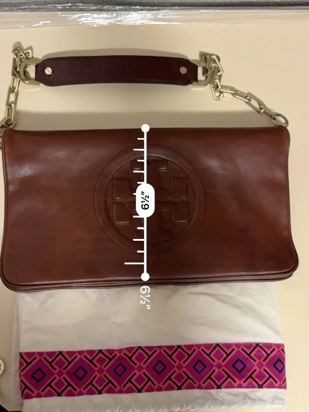 Tory Burch Bombe Reva Clutch with Gold Chain in Camel brown leather